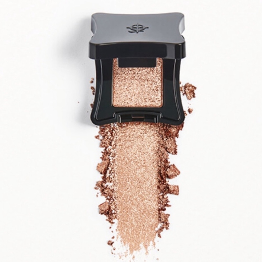 ILLAMASQUA Powder Eyeshadow